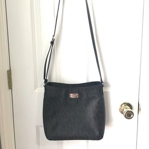 Michael Kors Crossbody purse